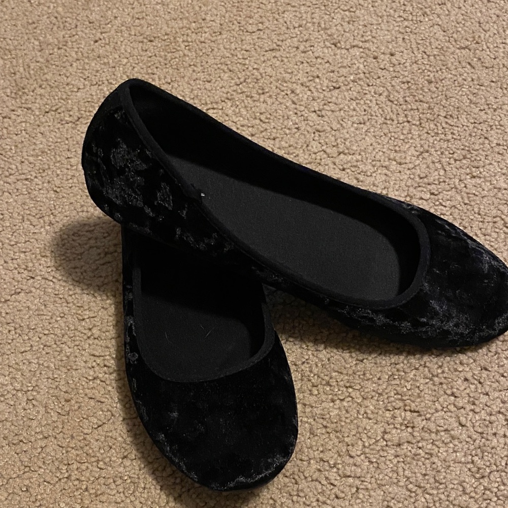 Black Velvet Women's Ballet Flats/Loafers